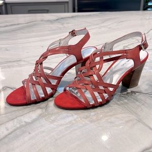 Bandolino block heels. Size 8.